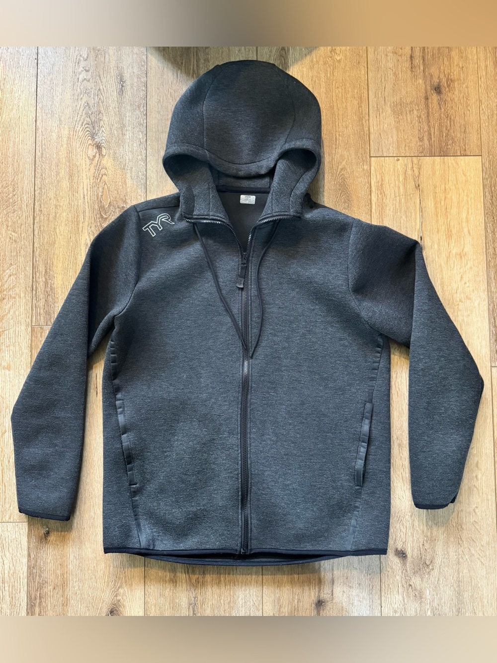 Men’s TYR Full-Zip Hooded Jacket with zipper pockets - gray Size Large